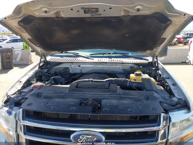 1FMJU1JT5HEA21685 Ford Expedition Xlt