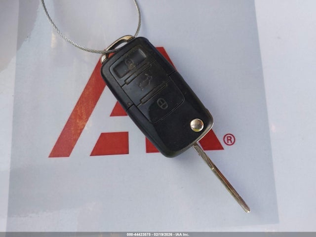 44423575 :رقم المزاد ، 3VWPG31C18M503238 vin ، 2008 Volkswagen New Beetle S مزاد بيع