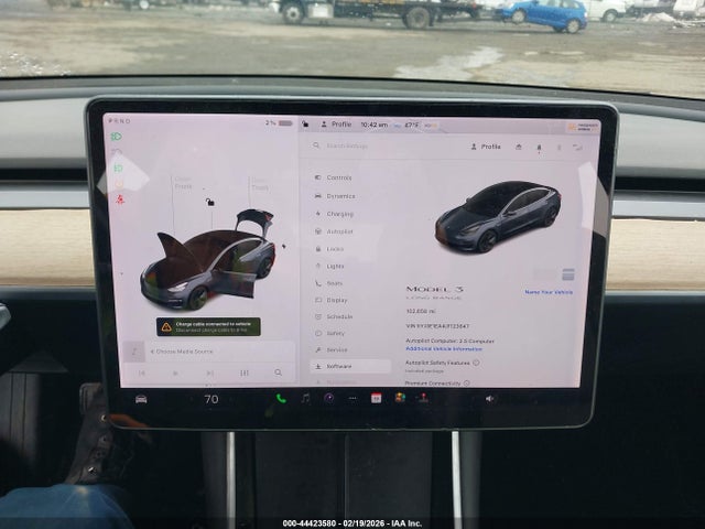 Продажа на аукционе авто 2018 Tesla Model 3, vin: 5YJ3E1EA4JF123647, номер лота: 44423580