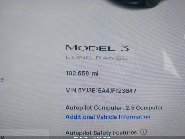 Продажа на аукционе авто 2018 Tesla Model 3, vin: 5YJ3E1EA4JF123647, номер лота: 44423580