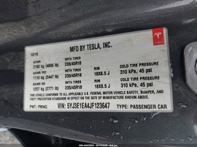 Продажа на аукционе авто 2018 Tesla Model 3, vin: 5YJ3E1EA4JF123647, номер лота: 44423580