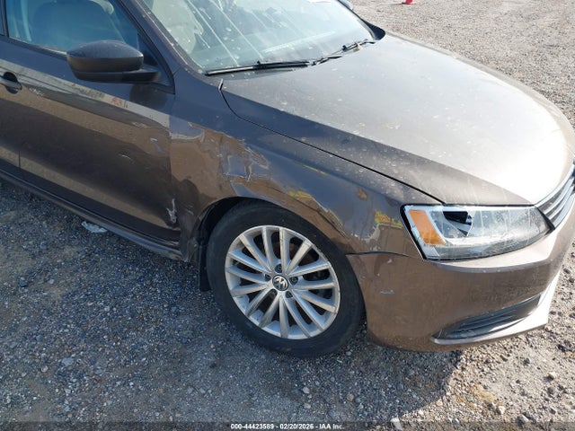 3VW1K7AJ7EM209736 Volkswagen Jetta 2.0l S