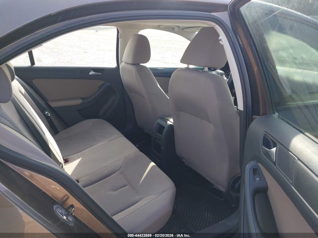 3VW1K7AJ7EM209736 Volkswagen Jetta 2.0l S