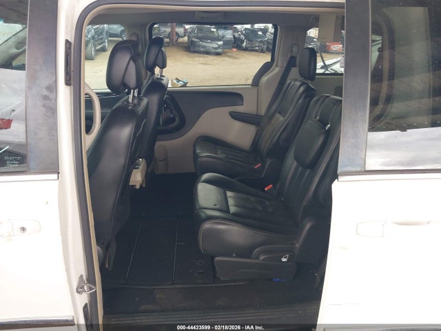 Продажа на аукционе авто 2013 Chrysler Town & Country Touring, vin: 2C4RC1BG2DR588851, номер лота: 44423599