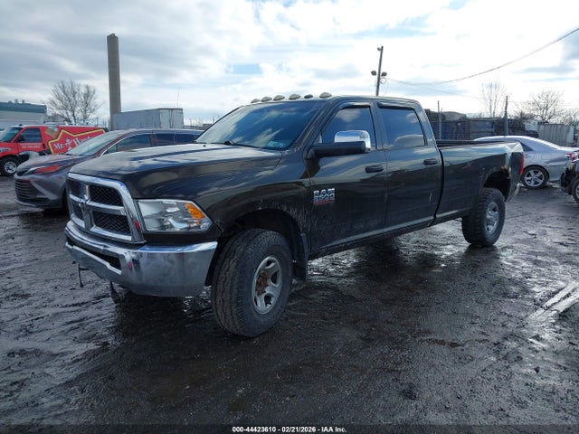 44423610 :رقم المزاد ، 3C6UR5HL5DG546191 vin ، 2013 Ram 2500 Tradesman مزاد بيع