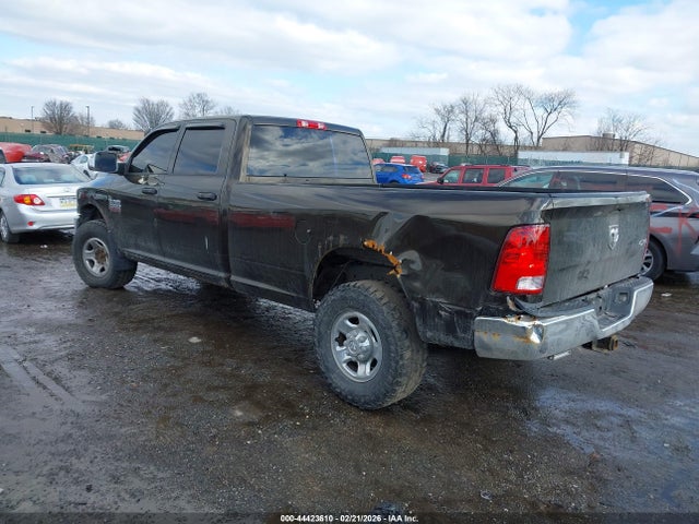 44423610 :رقم المزاد ، 3C6UR5HL5DG546191 vin ، 2013 Ram 2500 Tradesman مزاد بيع