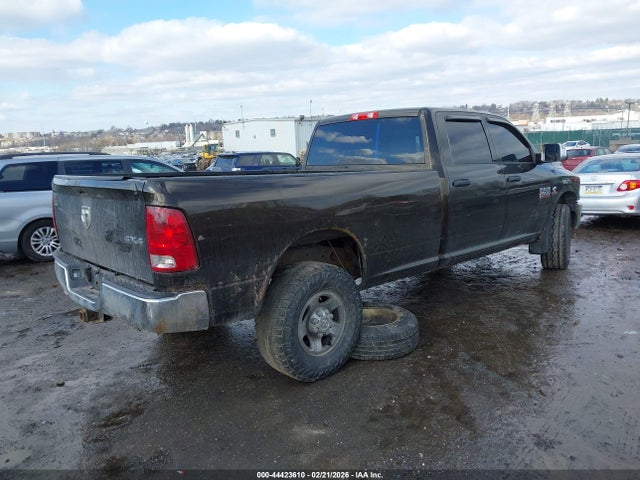 44423610 :رقم المزاد ، 3C6UR5HL5DG546191 vin ، 2013 Ram 2500 Tradesman مزاد بيع
