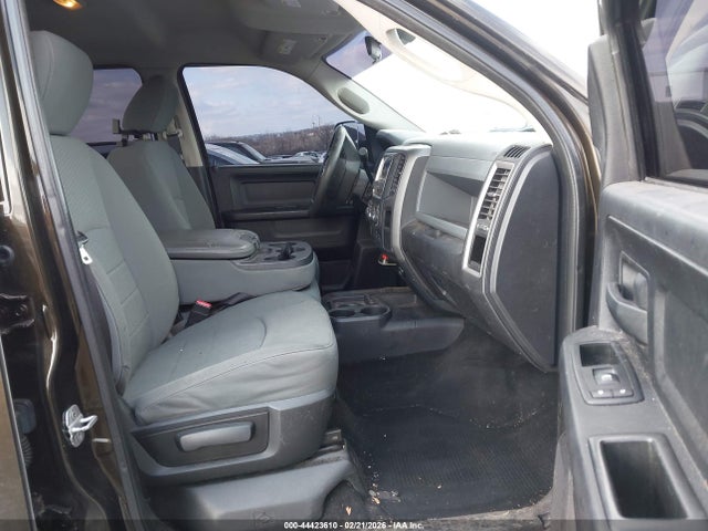 44423610 :رقم المزاد ، 3C6UR5HL5DG546191 vin ، 2013 Ram 2500 Tradesman مزاد بيع