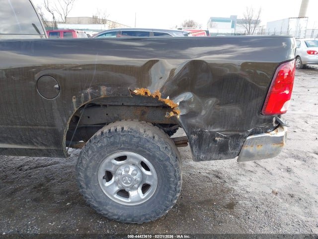 44423610 :رقم المزاد ، 3C6UR5HL5DG546191 vin ، 2013 Ram 2500 Tradesman مزاد بيع