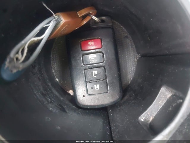 Aukcja sprzedaży 2017 Toyota Corolla Se Special Edition, vin: 5YFBURHE2HP634915, numer aukcji: 44423643
