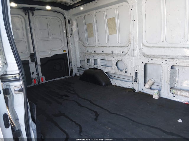 Ford Transit-250 2018 1FTYR2CG2JKB25018 Image 8