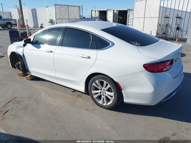 Chrysler 200 Limited 2015 1C3CCCAB6FN742182 Image 3