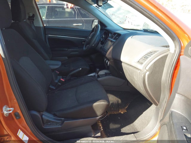 2021 MITSUBISHI OUTLANDER SPORT JA4APUAU6MU002420 Photo 4