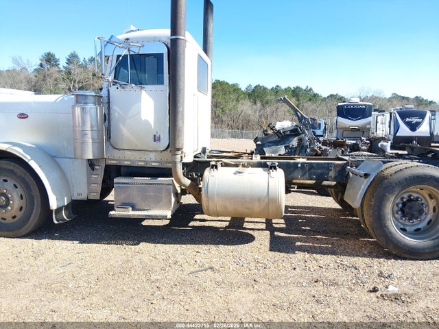 1991 Peterbilt 379 მანქანა იყიდება აუქციონზე, vin: 1XP5DB9X3MD305768, აუქციონის ნომერი: 44423715
