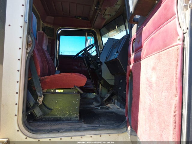 1991 Peterbilt 379 მანქანა იყიდება აუქციონზე, vin: 1XP5DB9X3MD305768, აუქციონის ნომერი: 44423715