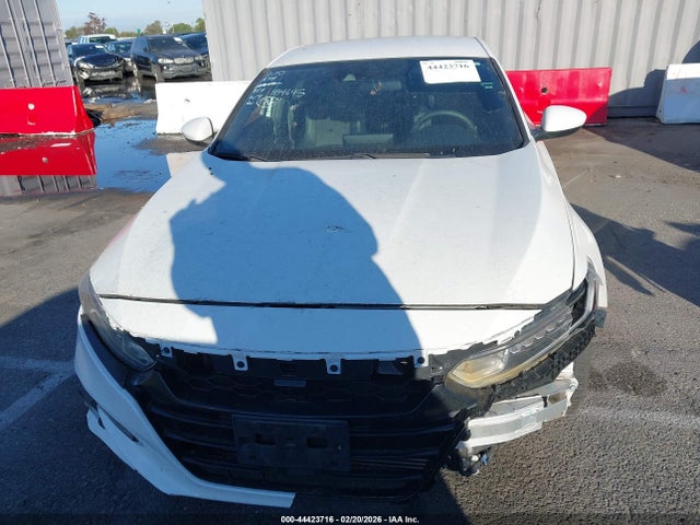 1HGCV1F35JA184645 Honda Accord Sport