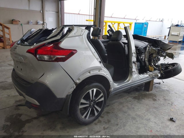 Nissan KICKS SR 2019 3N1CP5CU9KL521991 Image 4