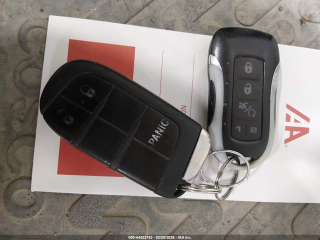 Jeep Renegade Latitude 4x4 2017 ZACCJBBB4HPF70884 Image 11