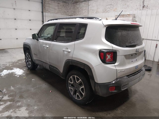 Jeep Renegade Latitude 4x4 2017 ZACCJBBB4HPF70884 Image 3