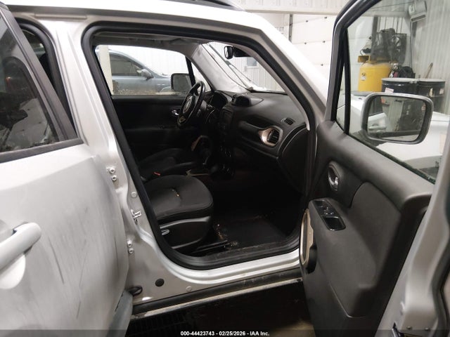 Jeep Renegade Latitude 4x4 2017 ZACCJBBB4HPF70884 Image 5
