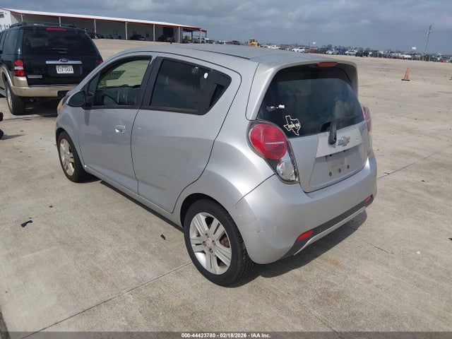 Chevrolet Spark 1lt Auto 2014 KL8CD6S97EC532926 Image 3