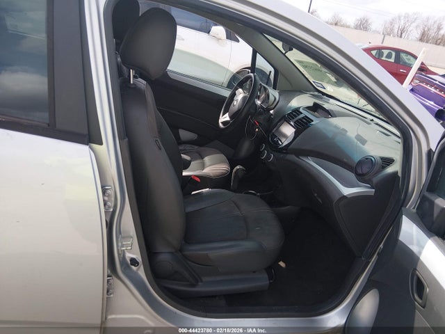 Chevrolet Spark 1lt Auto 2014 KL8CD6S97EC532926 Image 5