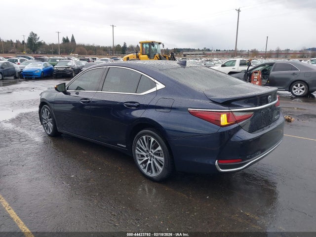 58ADA1C10MU010183 Lexus ES 300H