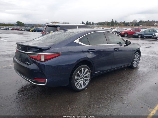 58ADA1C10MU010183 Lexus ES 300H