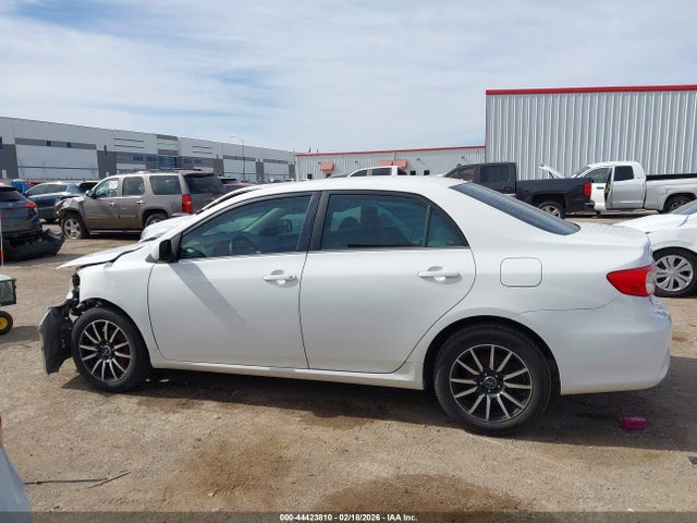 44423810 :رقم المزاد ، 5YFBU4EE5DP146317 vin ، 2013 Toyota Corolla Le مزاد بيع