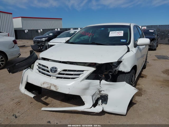 44423810 :رقم المزاد ، 5YFBU4EE5DP146317 vin ، 2013 Toyota Corolla Le مزاد بيع