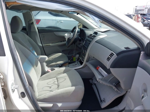 44423810 :رقم المزاد ، 5YFBU4EE5DP146317 vin ، 2013 Toyota Corolla Le مزاد بيع