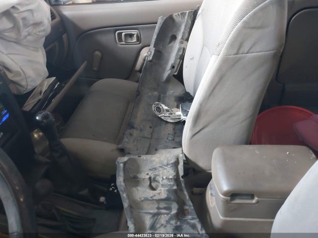 2002 Nissan Frontier Xe-v6 მანქანა იყიდება აუქციონზე, vin: 1N6ED26Y52C350418, აუქციონის ნომერი: 44423823