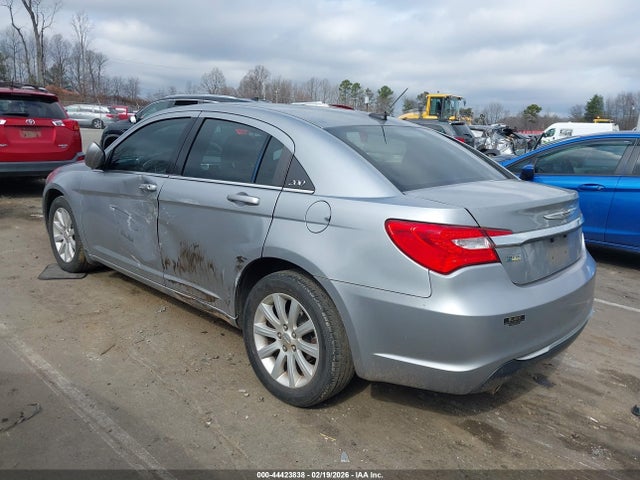 44423838 :رقم المزاد ، 1C3CCBBG0EN113844 vin ، 2014 Chrysler 200 Touring مزاد بيع