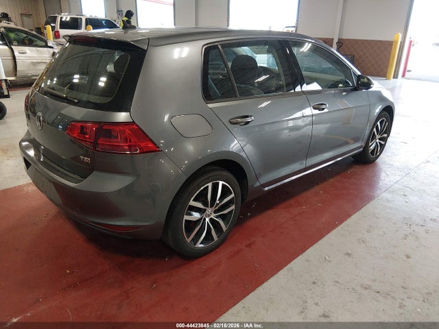 3VW217AU5FM041887 Volkswagen Golf Tsi Se 4-door