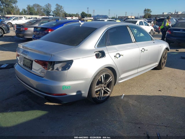 2018 AUDI A4 WAULMAF48JA042054 Photo 3