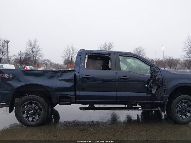 Ford F250 Lariat 2024 1FT8W2BN1REE52190 Image 17