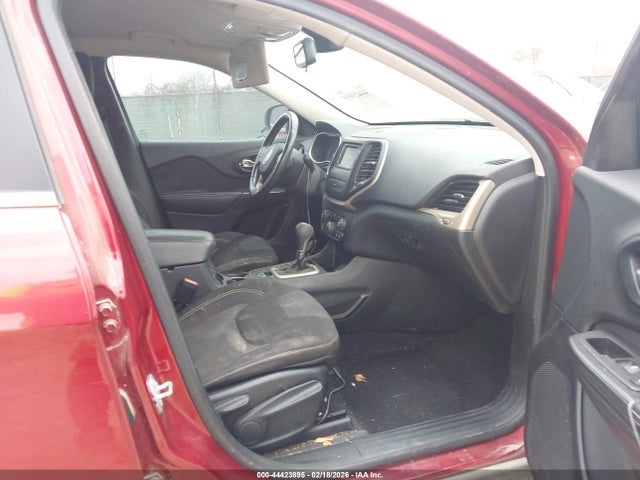 1C4PJLCB0FW616426 Jeep Cherokee Latitude