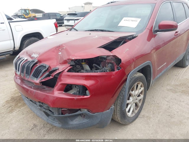 1C4PJLCB0FW616426 Jeep Cherokee Latitude