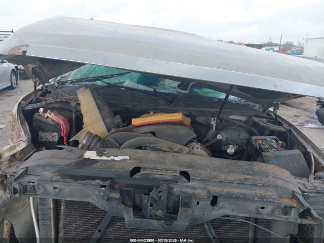 44423900 :رقم المزاد ، 1GKFC360X9J107952 vin ، 2009 Gmc Yukon Xl 1500 Slt1 مزاد بيع