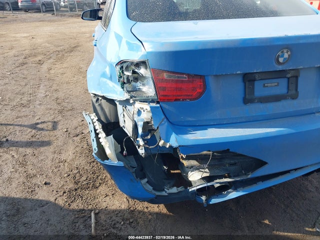 44423937 :رقم المزاد ، WBS3C9C5XFP803830 vin ، 2015 Bmw M3 مزاد بيع