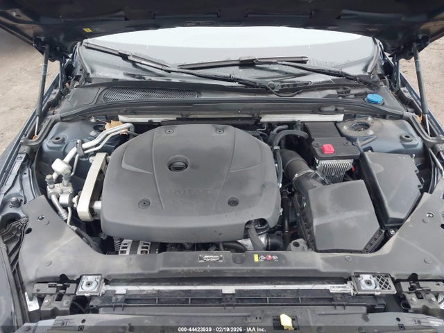 2020 VOLVO S60 7JR102FK0LG047888 Photo 9