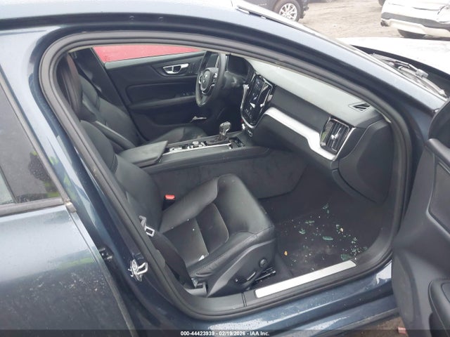 2020 VOLVO S60 7JR102FK0LG047888 Photo 4