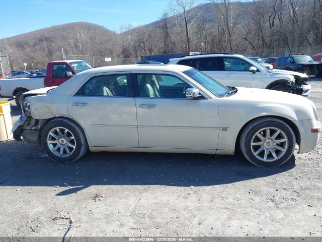 Продажа на аукционе авто 2006 Chrysler 300c, vin: 2C3LA63H16H306275, номер лота: 44423966
