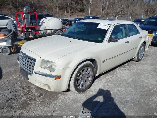 Продажа на аукционе авто 2006 Chrysler 300c, vin: 2C3LA63H16H306275, номер лота: 44423966