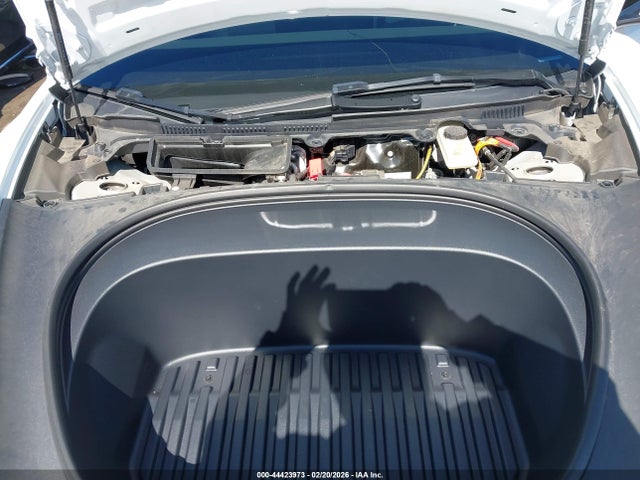 Продаж на аукціоні авто 2025 Tesla Model 3, vin: 5YJ3E1EAXSF017091, номер лоту: 44423973