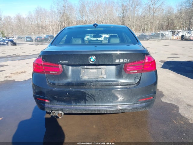 2018 Bmw 330i Xdrive მანქანა იყიდება აუქციონზე, vin: WBA8D9C53JEM31713, აუქციონის ნომერი: 44424007