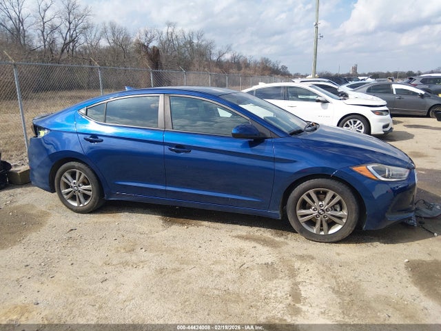5NPD84LF7JH303721 Hyundai ELANTRA SEL