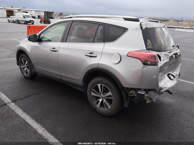 JTMRFREV1JJ225280 Toyota Rav4 Xle