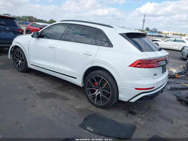 2021 AUDI Q8 WA1EVAF16MD020212 Photo 2