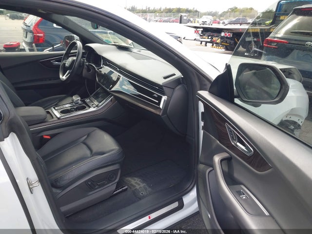 2021 AUDI Q8 WA1EVAF16MD020212 Photo 4